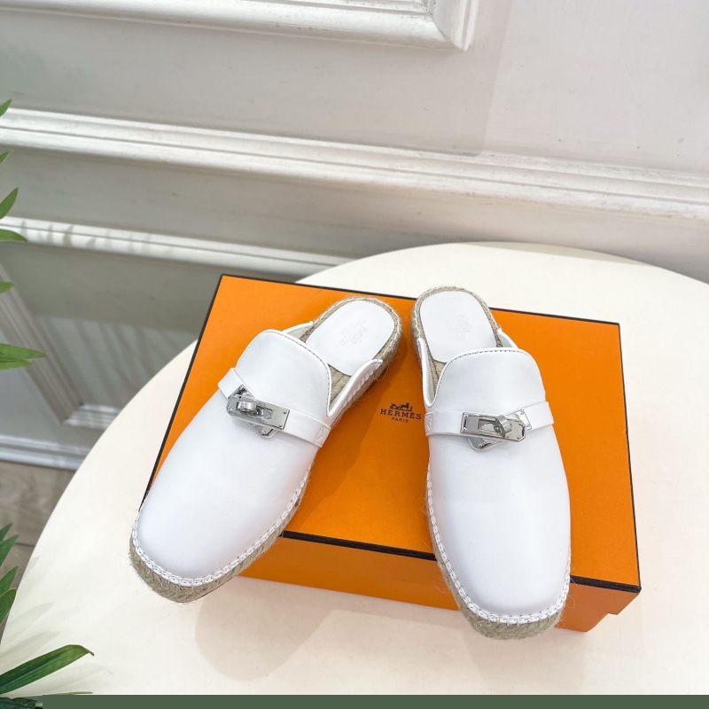 H**mes slippers